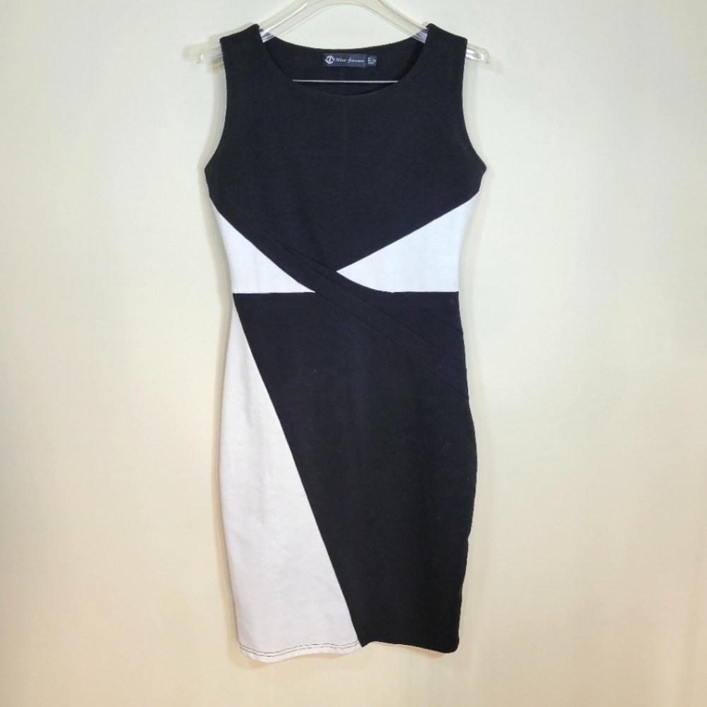 Nice-Forever Black & White Dress, Size 6